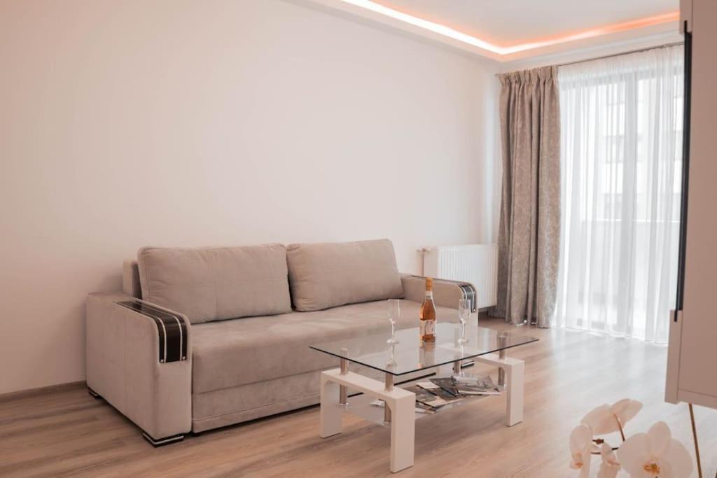 Apartament Zona Coresi Mall Brasov Luaran gambar